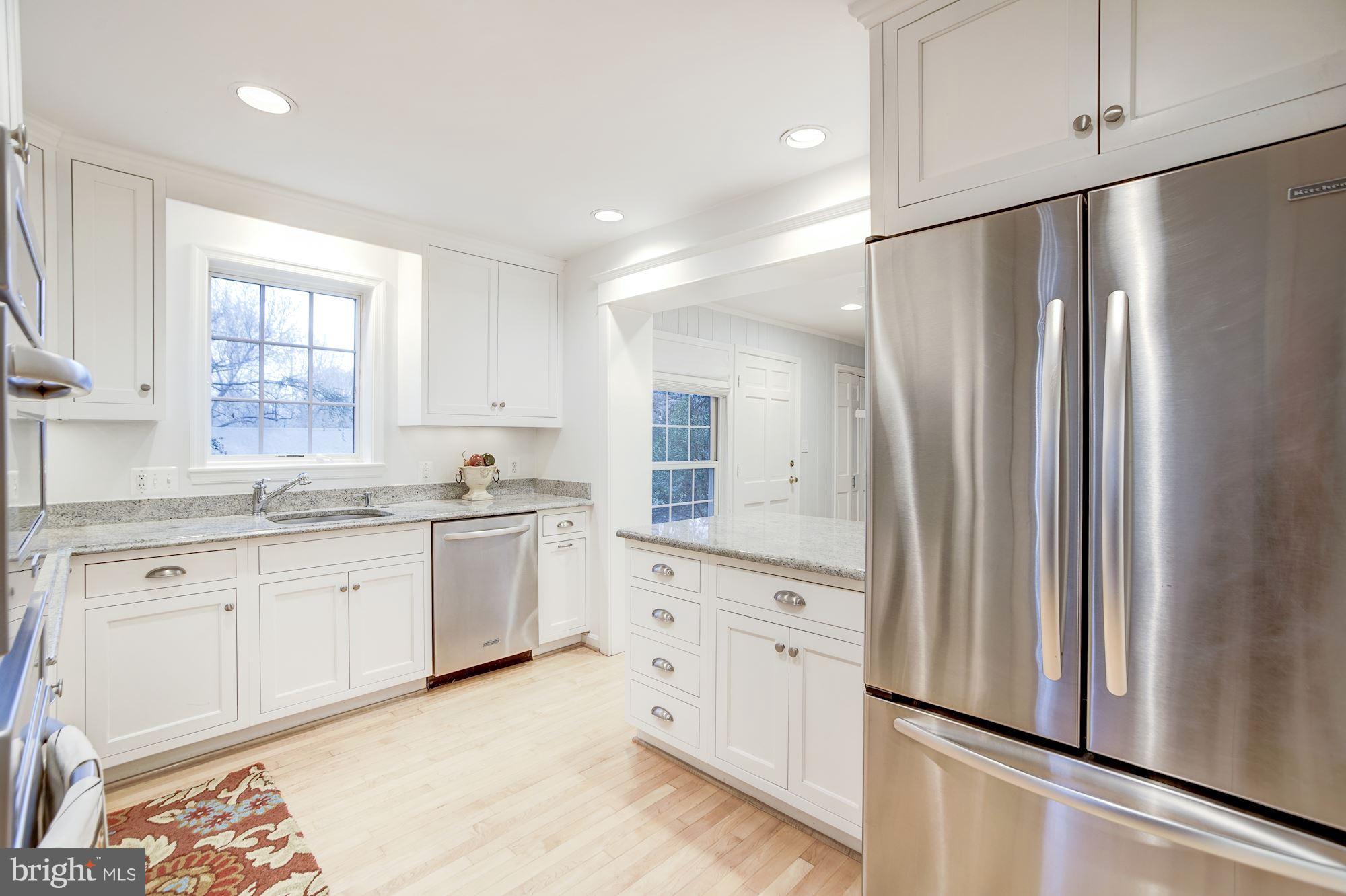 208 Buxton Road Falls Church, VA 22046 - Photo 12 of 38 Kitchen