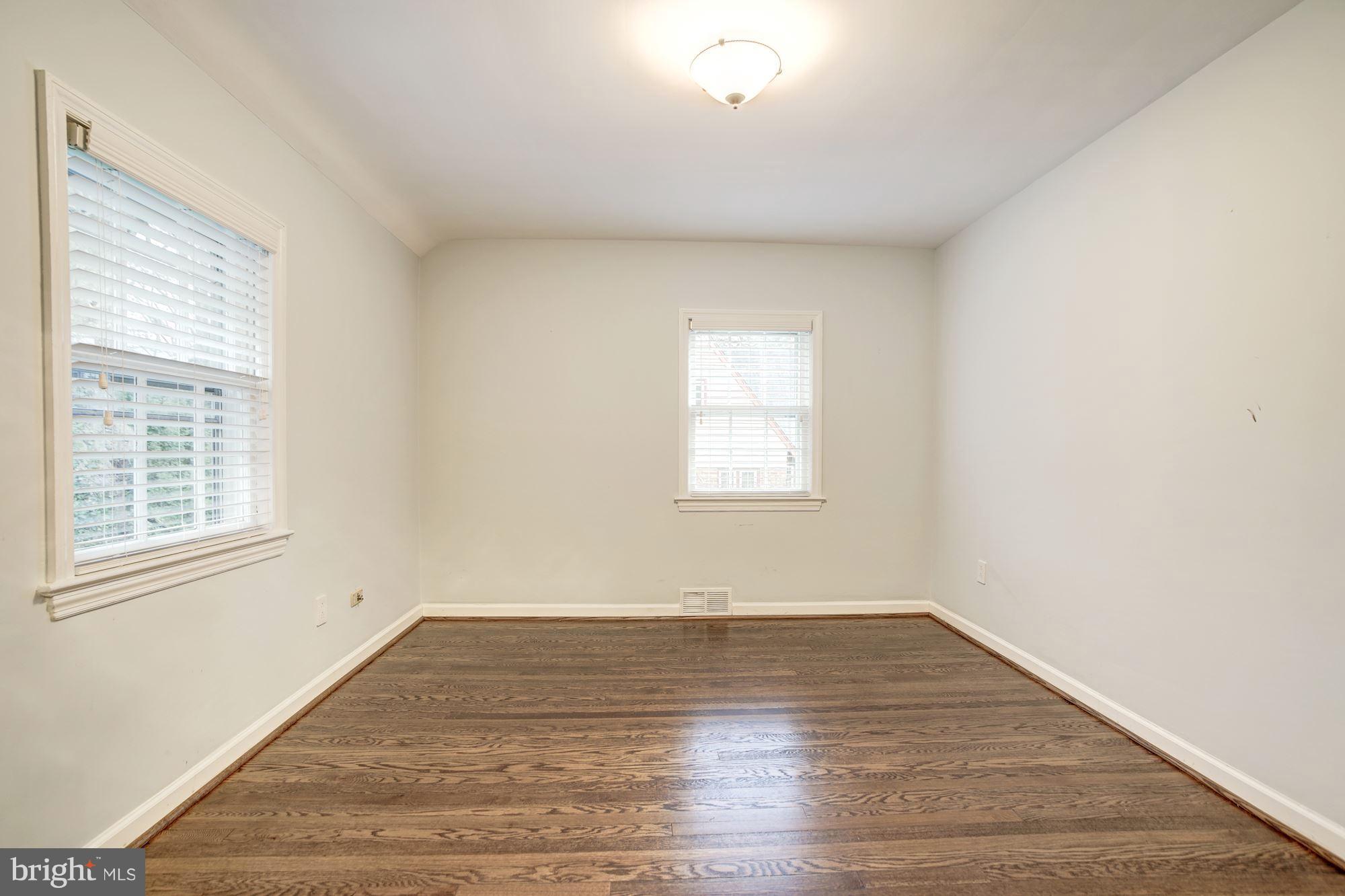 208 Buxton Road Falls Church, VA 22046 - Photo 28 of 38 Bedroom 4