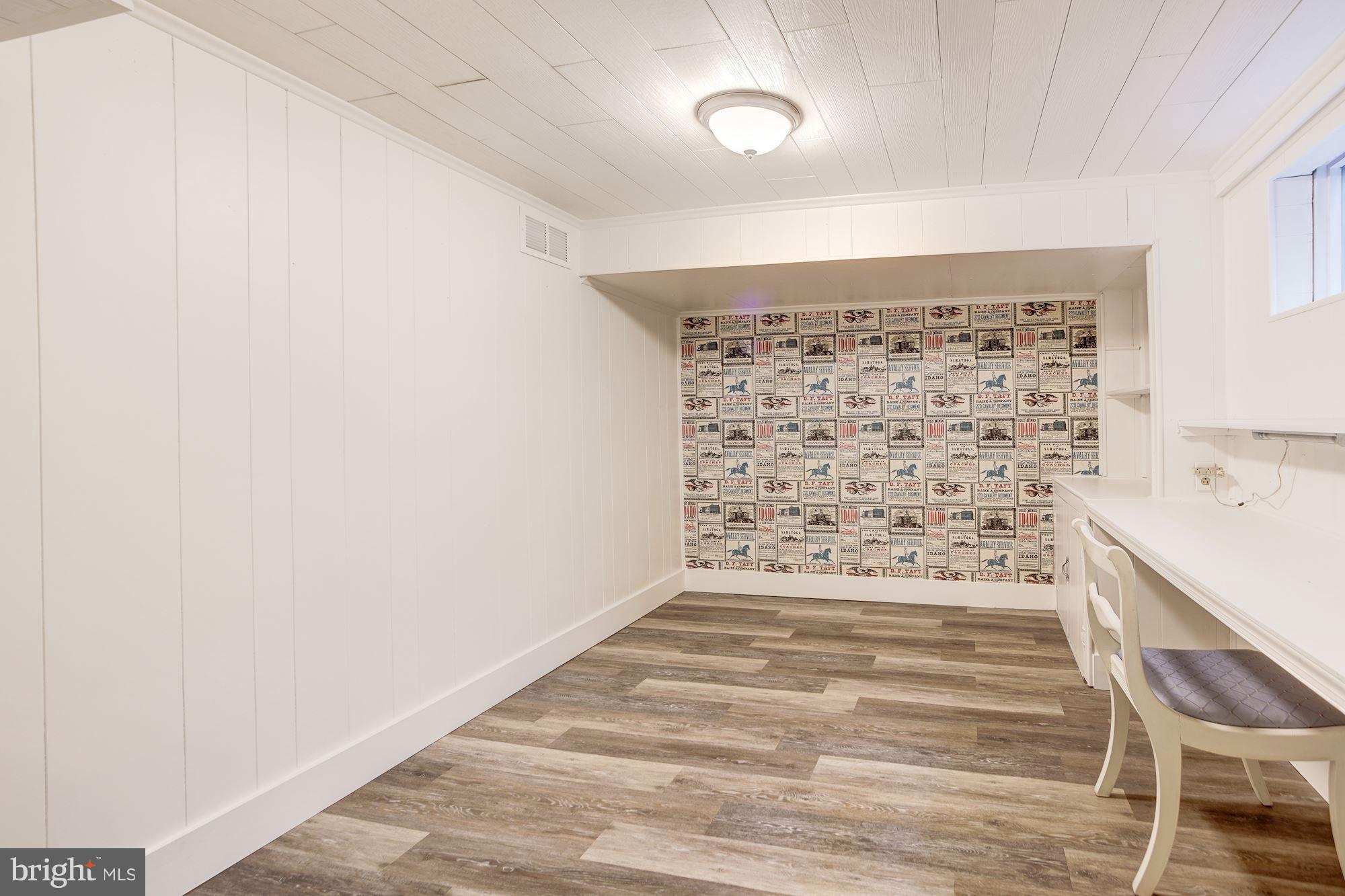 208 Buxton Road Falls Church, VA 22046 - Photo 34 of 38 Office