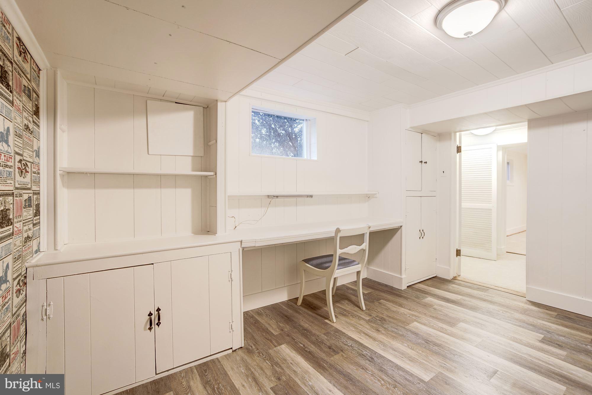 208 Buxton Road Falls Church, VA 22046 - Photo 35 of 38 Office