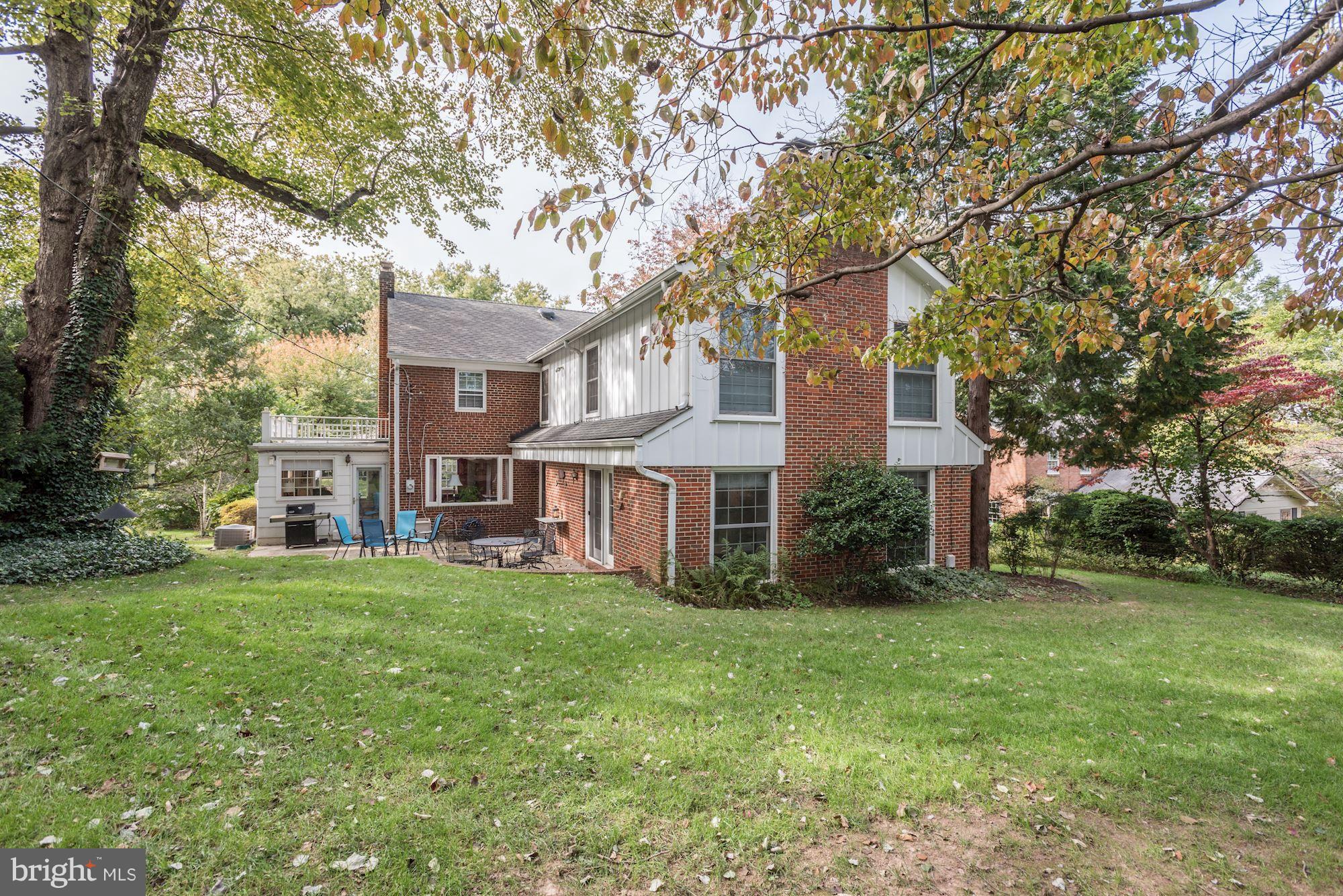 208 Buxton Road Falls Church, VA 22046 - Photo 38 of 38 Rear Exterior