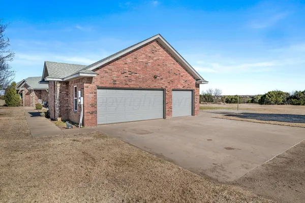 $525,000 | 319 Arrowhead Point, Canyon, TX 79015