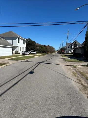 $1,600 | 907 Lane Street, New Orleans, LA 70124