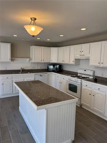 $1,600 | 907 Lane Street, New Orleans, LA 70124