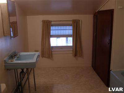 2525 Levans Road Coplay, PA 18037 - Photo 8 of 13 Gallery Image 8