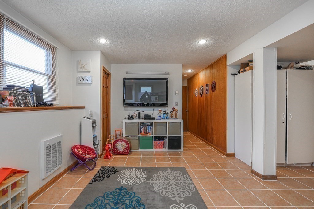 24 Christopher Road, Unit 24 Randolph, MA 02368 - Photo 34 of 41 Gallery Image 34