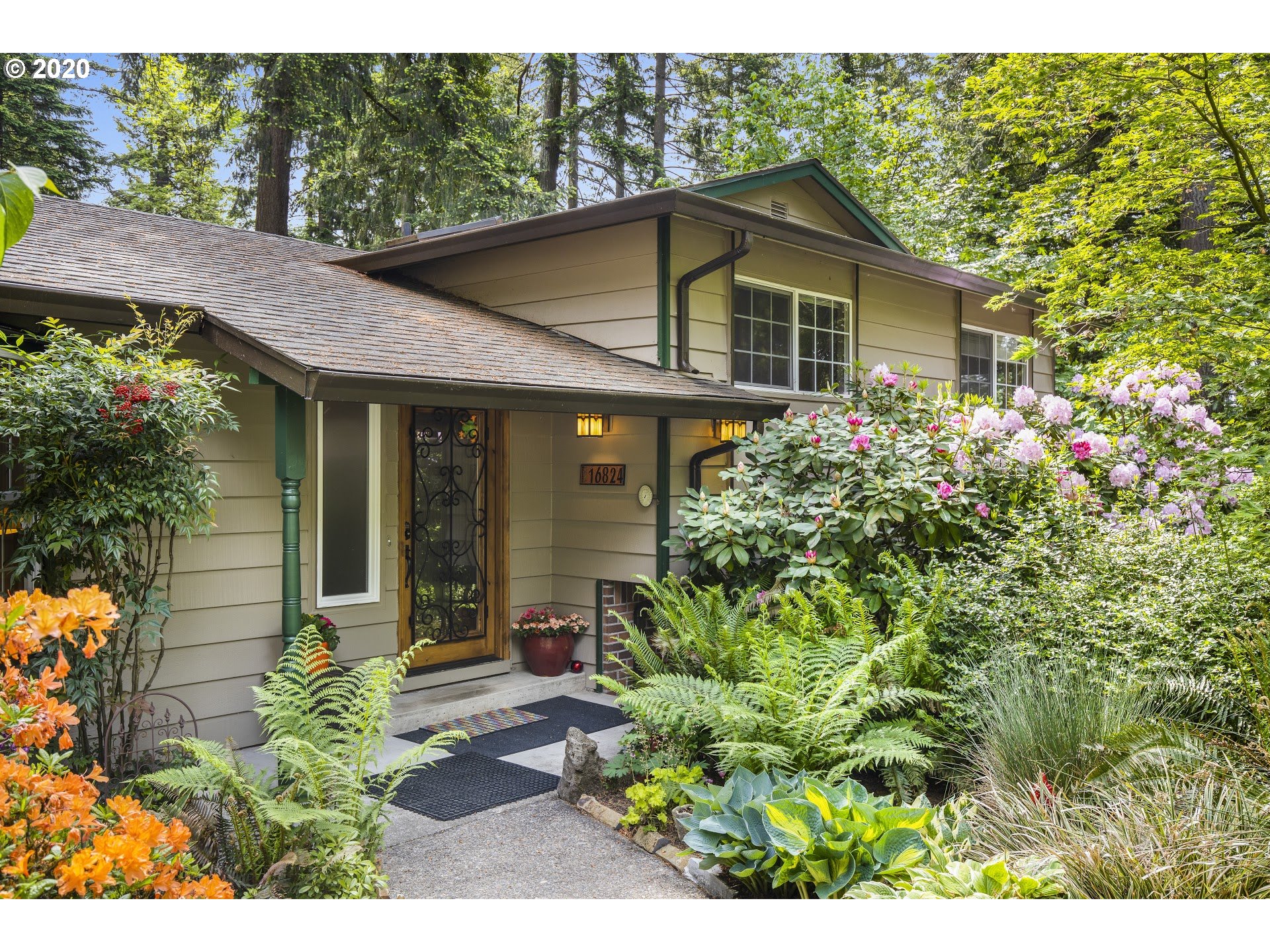 16824 Southwest Inverurie Road Lake Oswego, OR 97035 - Photo 2 of 31 Gallery Image 2