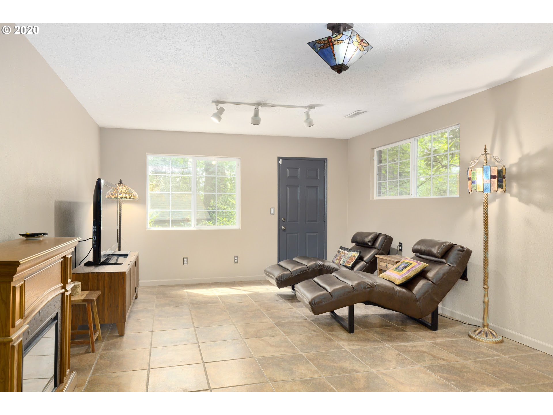 16824 Southwest Inverurie Road Lake Oswego, OR 97035 - Photo 18 of 31 Gallery Image 18