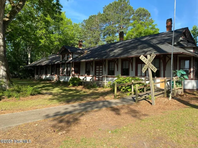 $259,000 | 217 North Howard Street, Chadbourn, NC 28431
