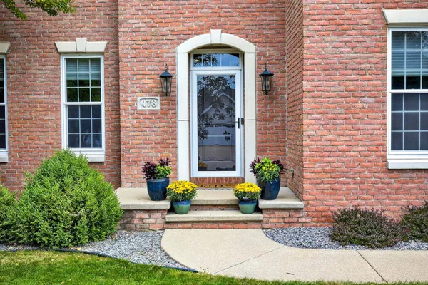 $739,900 | 478 Hawthorne Street, Neenah, WI 54956