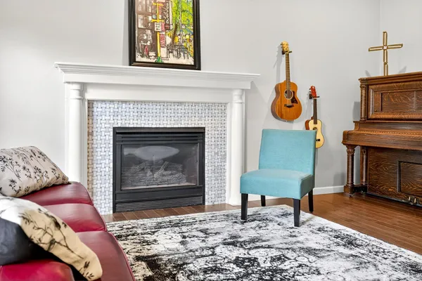 $739,900 | 478 Hawthorne Street, Neenah, WI 54956