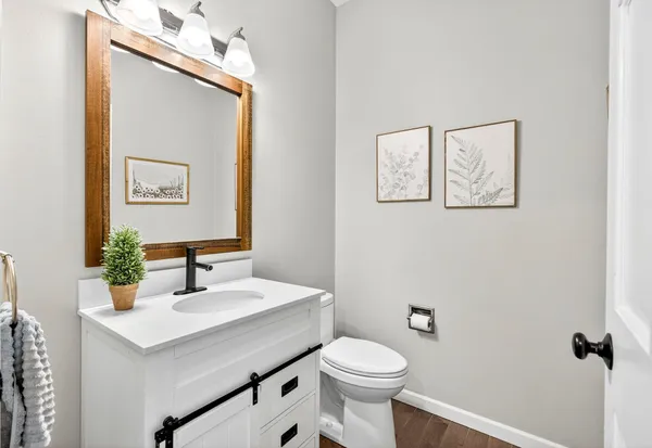 $739,900 | 478 Hawthorne Street, Neenah, WI 54956