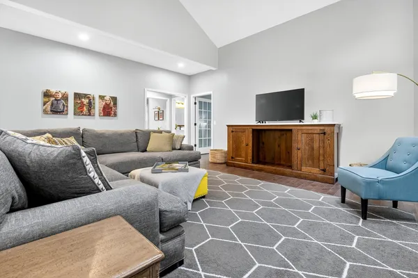 $739,900 | 478 Hawthorne Street, Neenah, WI 54956