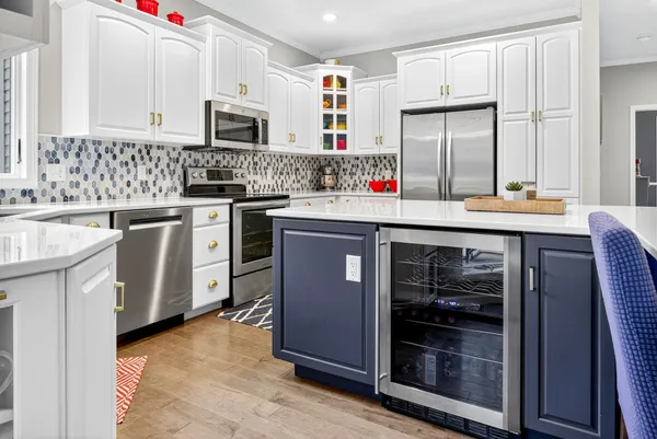 $739,900 | 478 Hawthorne Street, Neenah, WI 54956