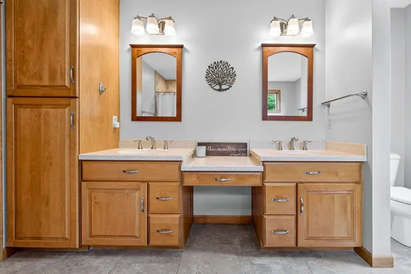 $739,900 | 478 Hawthorne Street, Neenah, WI 54956