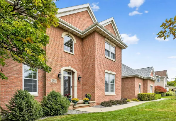 $739,900 | 478 Hawthorne Street, Neenah, WI 54956