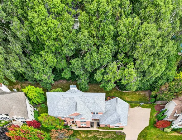 $739,900 | 478 Hawthorne Street, Neenah, WI 54956