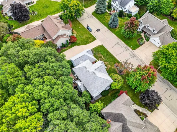 $739,900 | 478 Hawthorne Street, Neenah, WI 54956