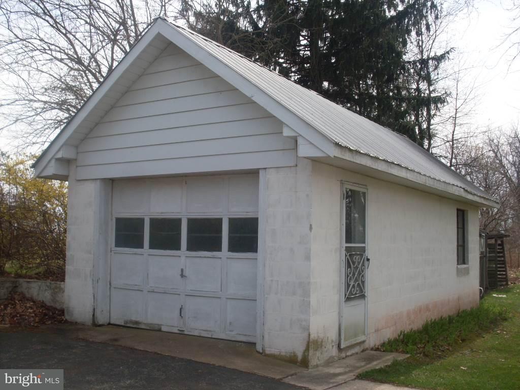 4640 Nursery Road Dover, PA 17315 - Photo 8 of 26