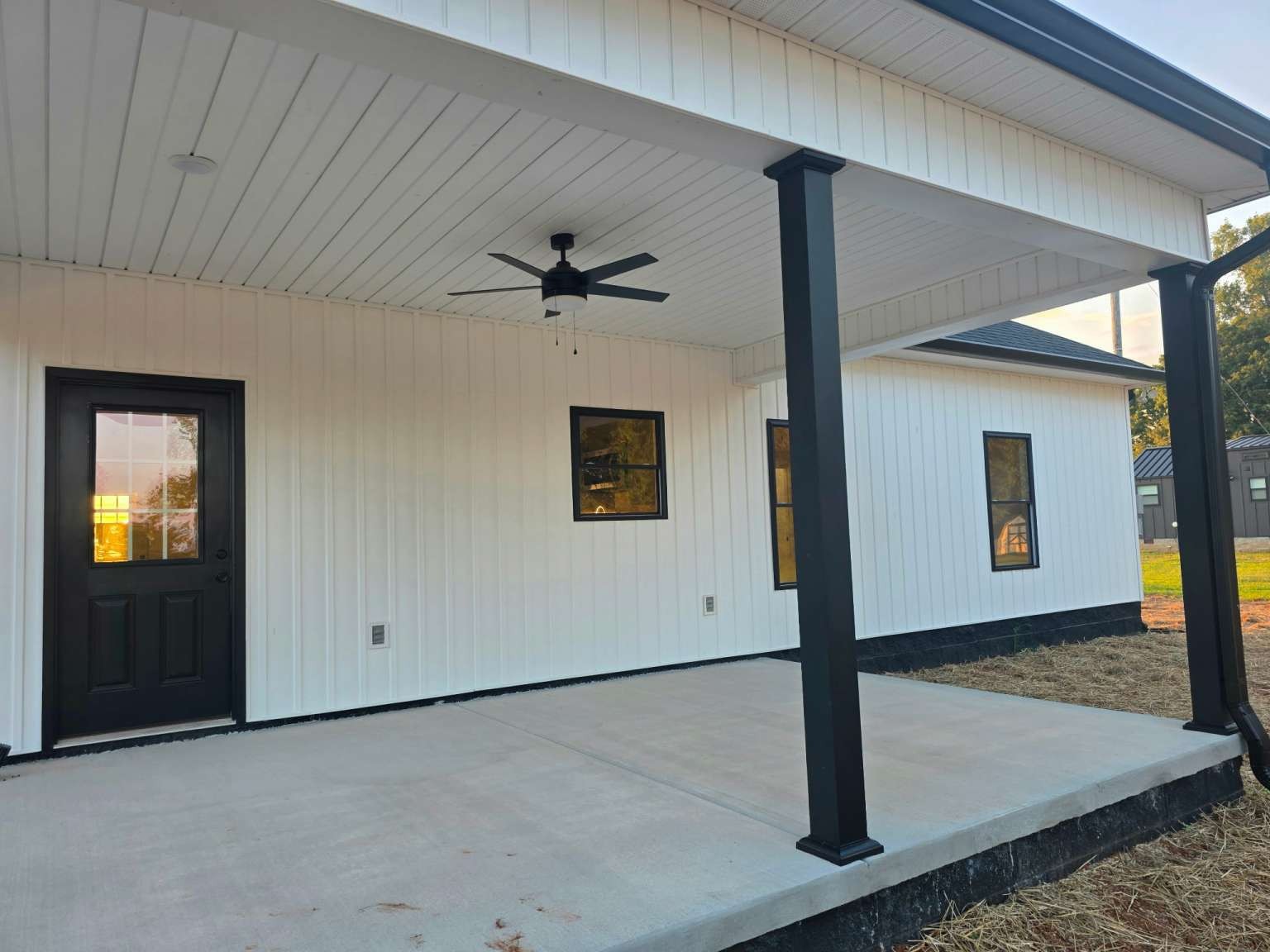 1557 Rowe Gap Road Winchester, TN 37398 - Photo 3 of 21 Gallery Image 3