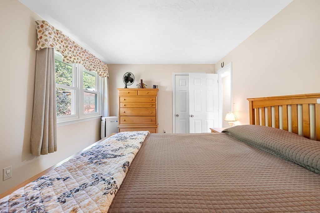 45 Raffaele Road Marlborough, MA 01752 - Photo 12 of 34 Gallery Image 12