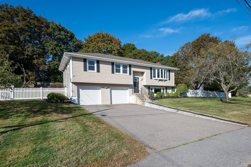 45 Raffaele Road Marlborough, MA 01752 - Photo 2 of 34 Gallery Image 2