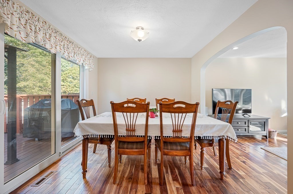 45 Raffaele Road Marlborough, MA 01752 - Photo 5 of 34 Gallery Image 5