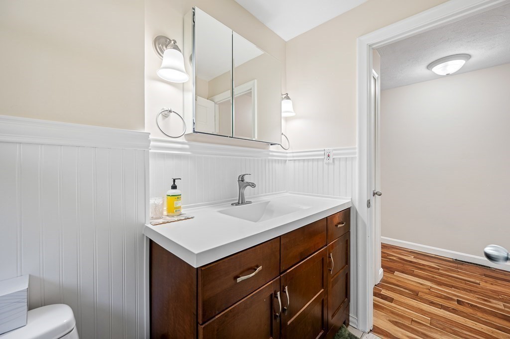 45 Raffaele Road Marlborough, MA 01752 - Photo 10 of 34 Gallery Image 10