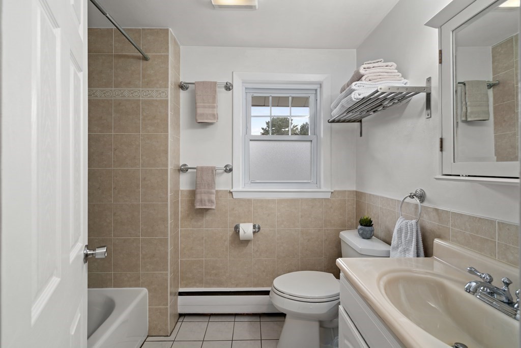 100 Shady Hill Road Newton, MA 02461 - Photo 9 of 26 Gallery Image 9