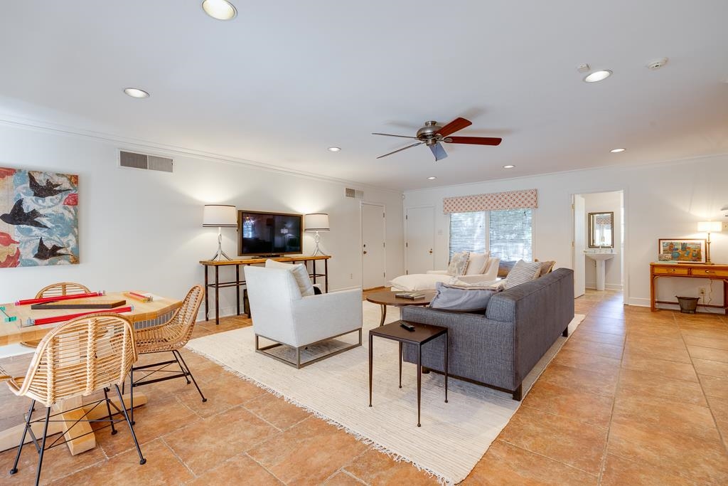 359 Roseland Place Memphis, TN 38111 - Photo 15 of 38