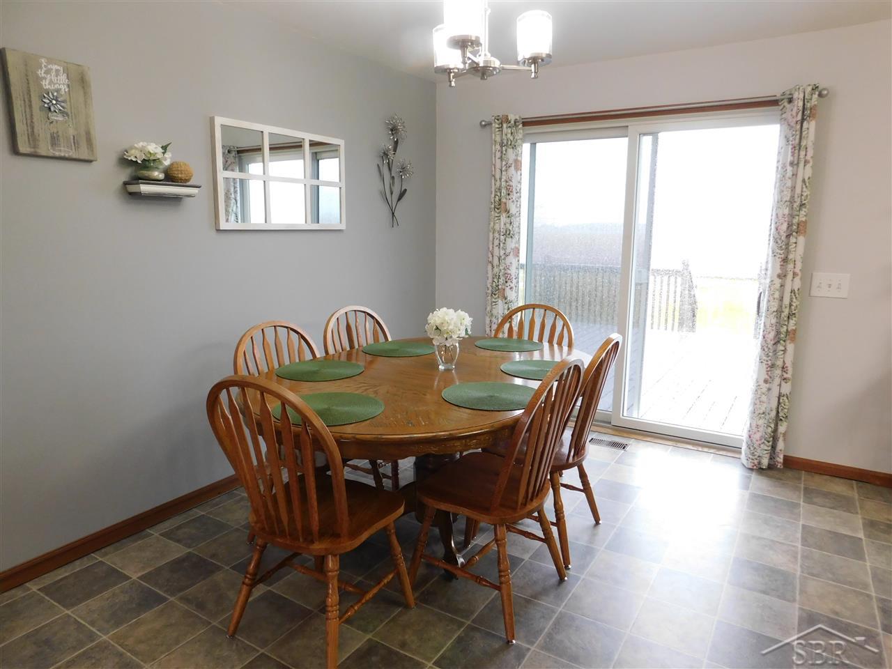 11188 Frost Road Freeland, MI 48623 - Photo 8 of 20