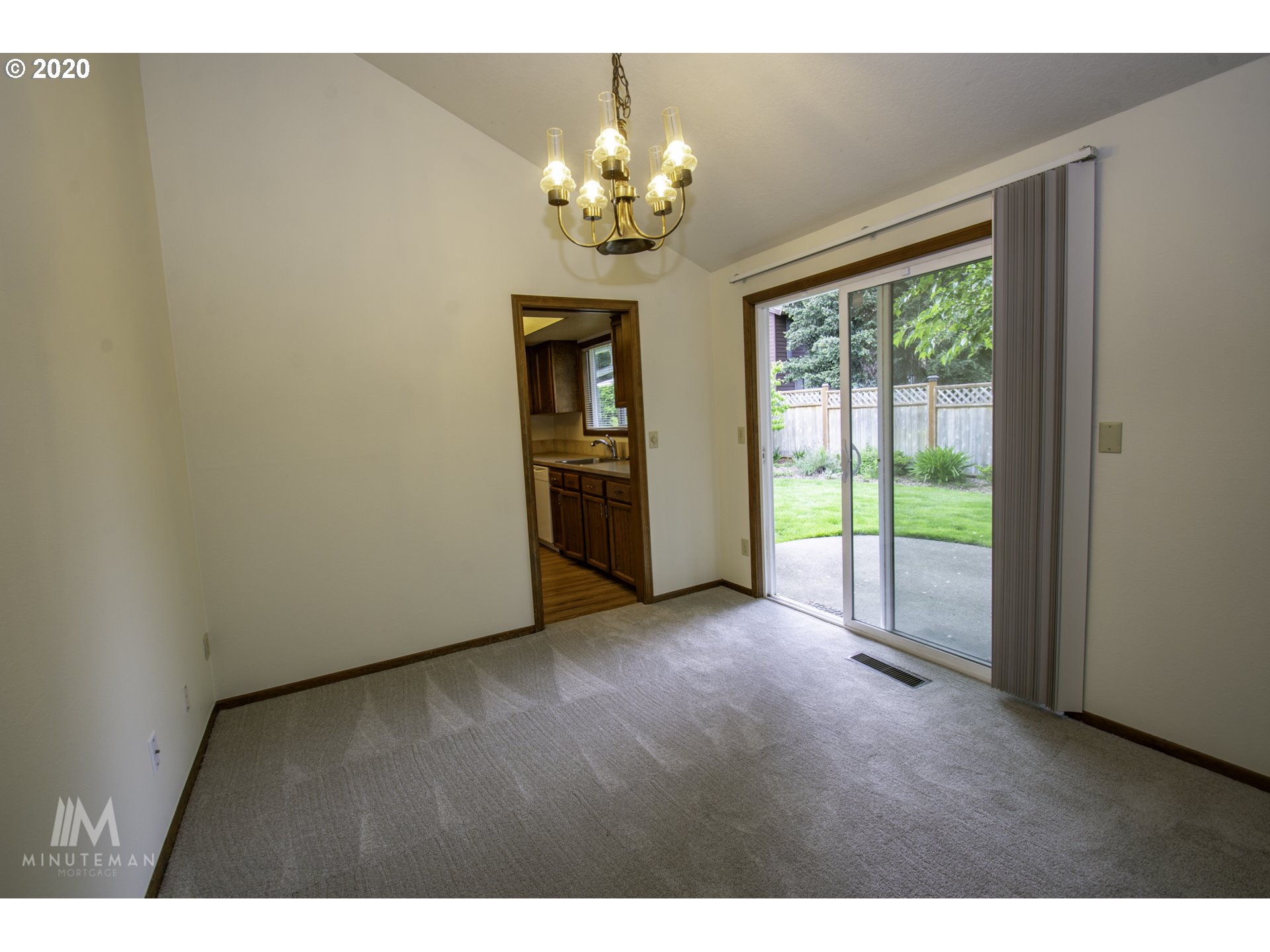 13195 Southwest Weir Road Beaverton, OR 97008 - Photo 12 of 32 Gallery Image 12