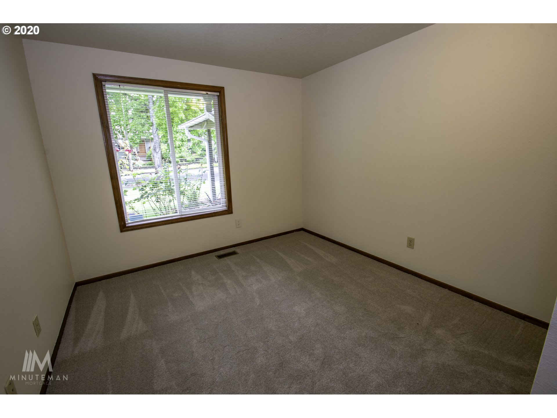 13195 Southwest Weir Road Beaverton, OR 97008 - Photo 15 of 32 Gallery Image 15