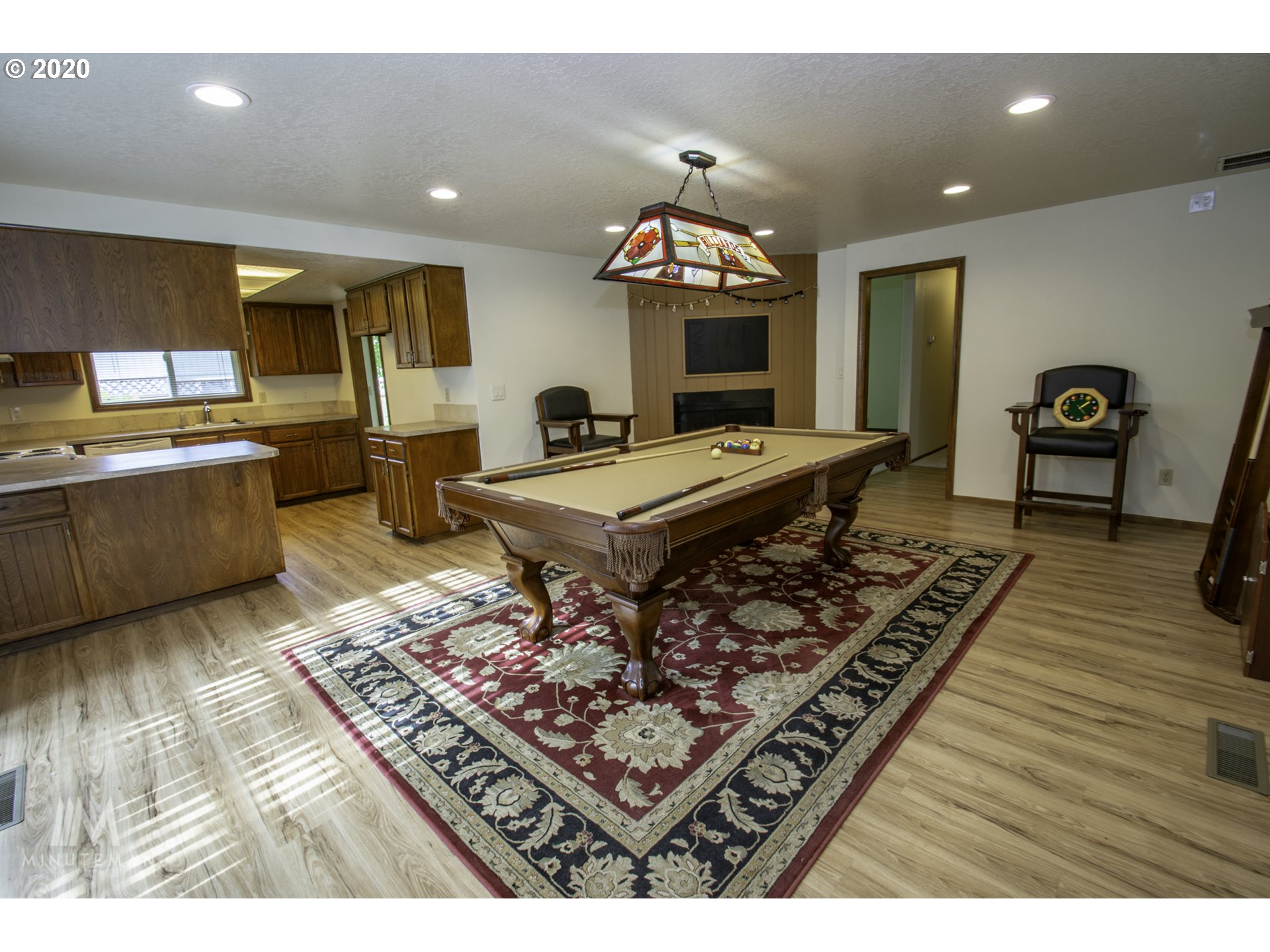 13195 Southwest Weir Road Beaverton, OR 97008 - Photo 5 of 32 Gallery Image 5