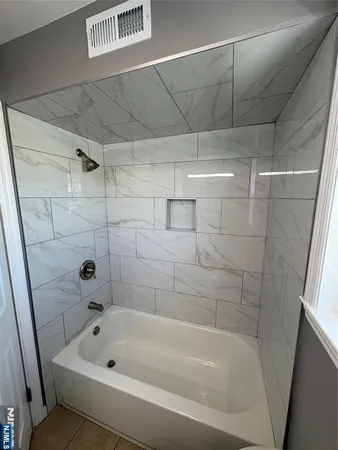 $2,450 | 600 Bergen Street, Unit 2, Harrison, NJ 07029