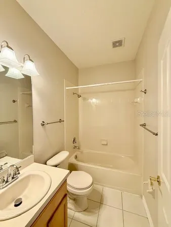 $2,950 | 2947 Pointeview Drive, Tampa, FL 33611