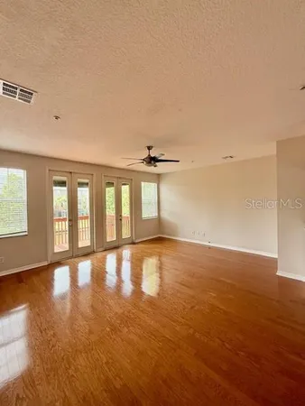 $2,950 | 2947 Pointeview Drive, Tampa, FL 33611