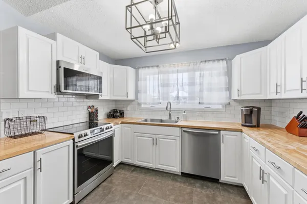 $329,900 | 670 West 11th Street, Rush City, MN 55069