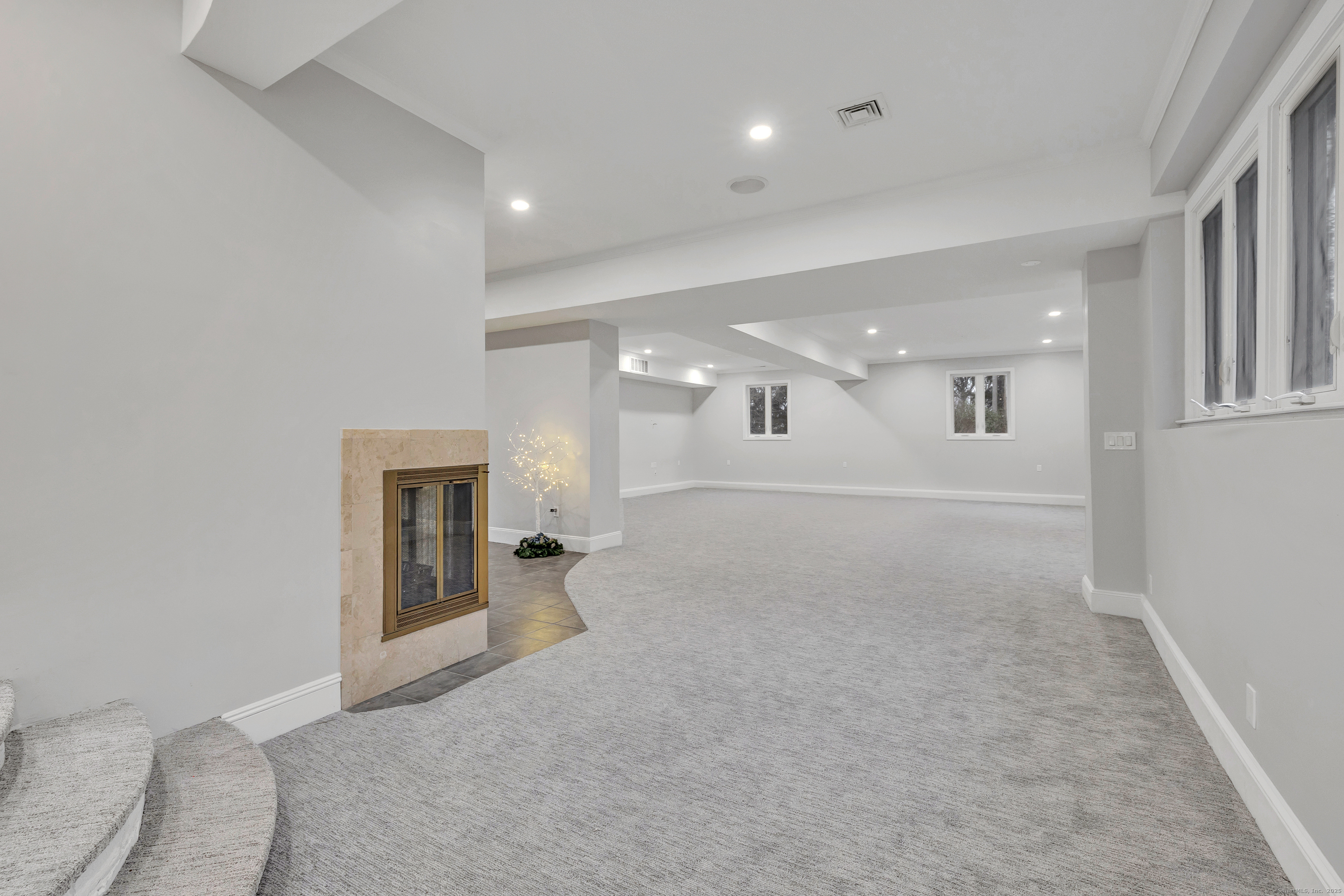 28 Hillside Drive Easton, CT 06612 - Photo 30 of 36 Lower level spacious great room