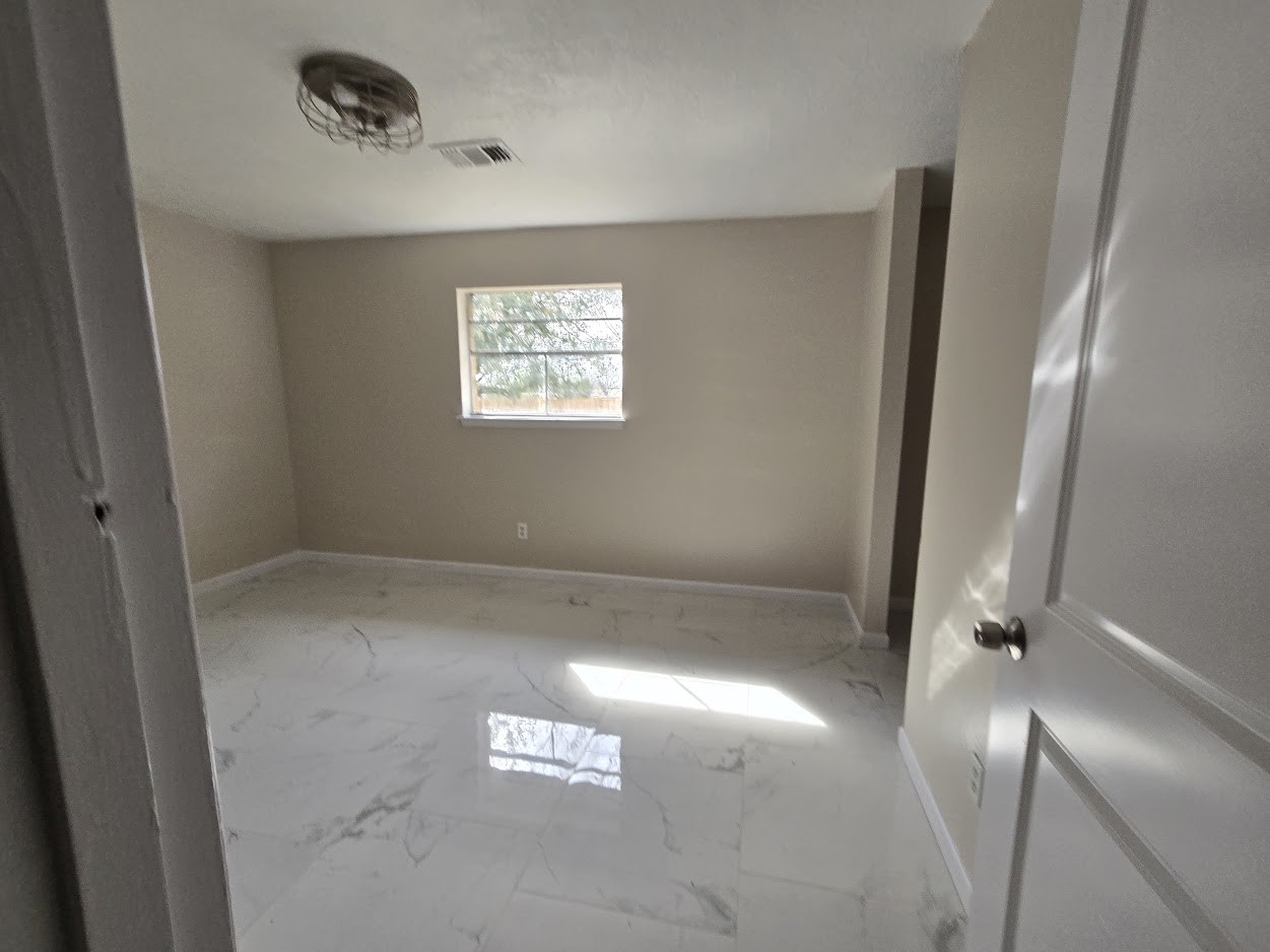 3108 Royal Street Baytown, TX 77521 - Photo 10 of 15