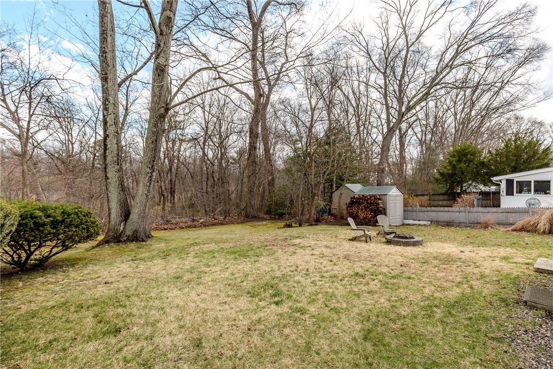 185 Parkside Avenue Pawtucket, RI 02861 - Photo 19 of 31 Yard - so spacious!