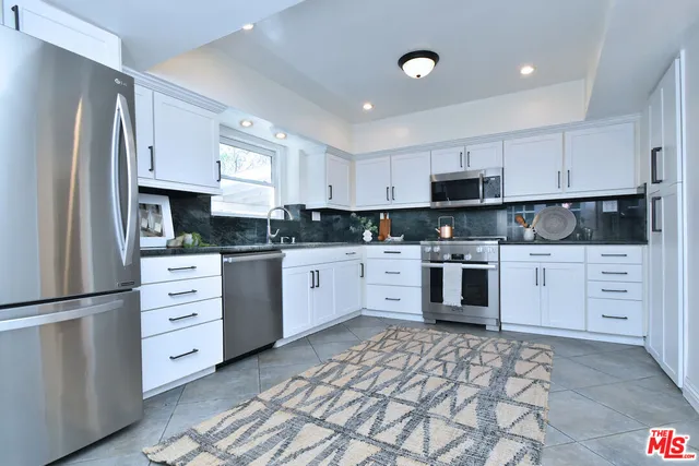 $5,500 | 14017 Valley Vista Boulevard, Sherman Oaks, CA 91423