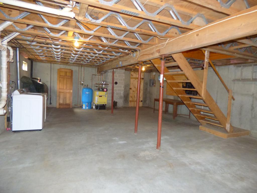 742 Saxtons River Road Rockingham, VT 05154 - Photo 21 of 32