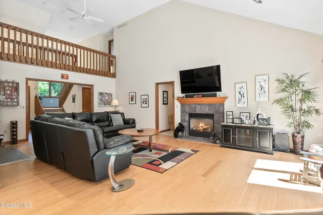 $899,000 | 82 Pickle Hill Road, Queensbury, NY 12845