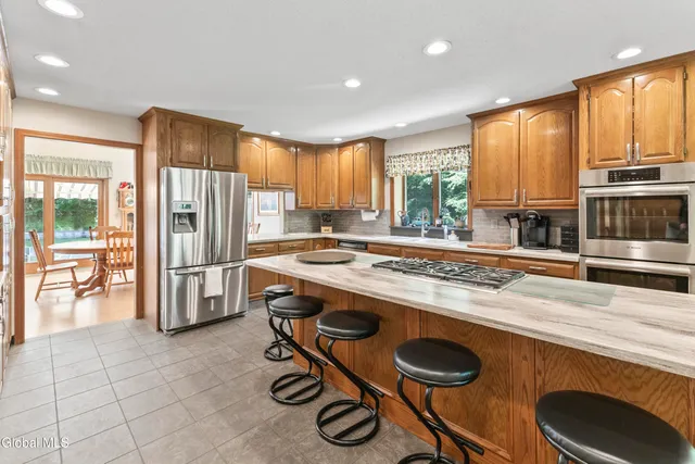 $899,000 | 82 Pickle Hill Road, Queensbury, NY 12845