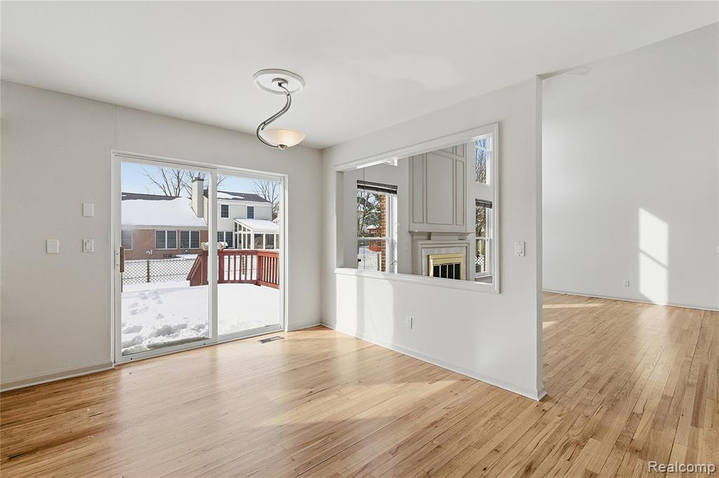 45677 Radnor Road Canton, MI 48187 - Photo 19 of 43 Gallery Image 19