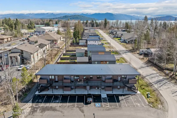 $330,000 | 50 Carnelian Avenue, Unit 101, Ponderay, ID 83852