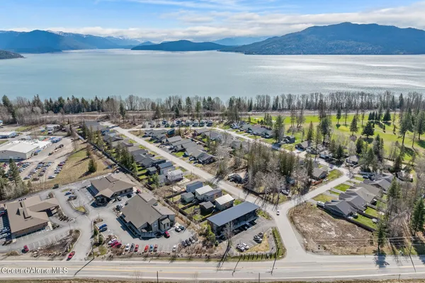$330,000 | 50 Carnelian Avenue, Unit 101, Ponderay, ID 83852