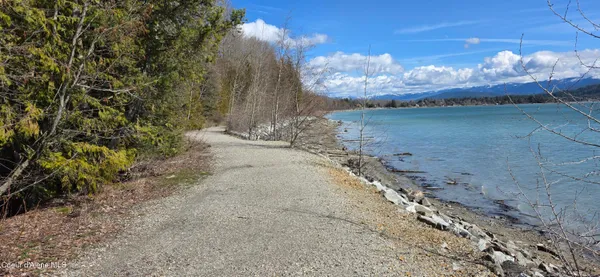 $330,000 | 50 Carnelian Avenue, Unit 101, Ponderay, ID 83852
