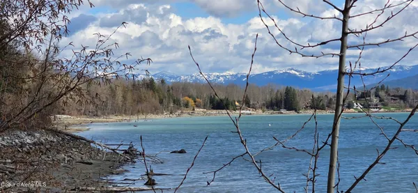 $330,000 | 50 Carnelian Avenue, Unit 101, Ponderay, ID 83852